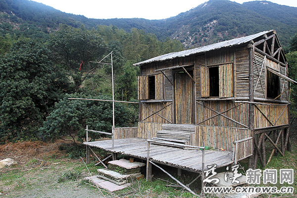 "杨梅爷爷"居住的竹屋.